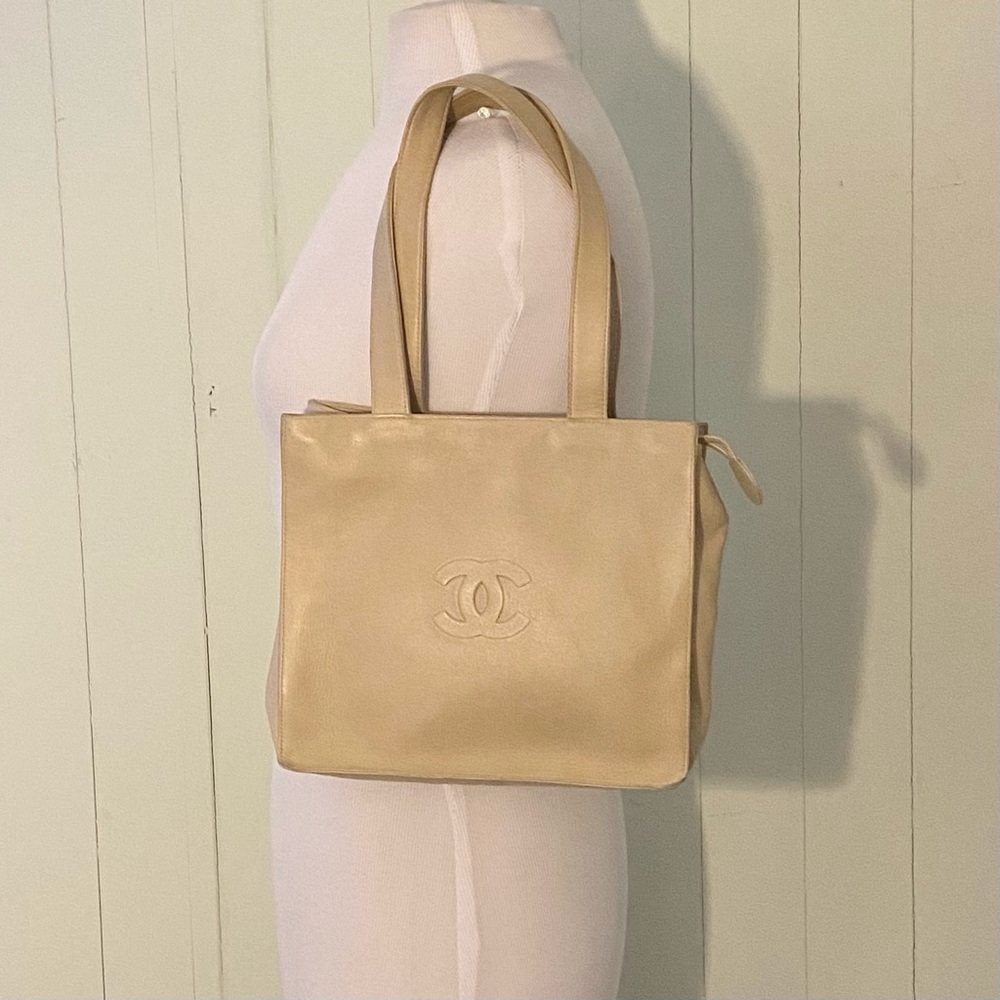 CHANEL Pale Cream Leather CC Logo Tote